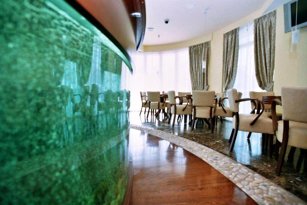 Hotel Savus 슬라본스키브로드 외부 사진