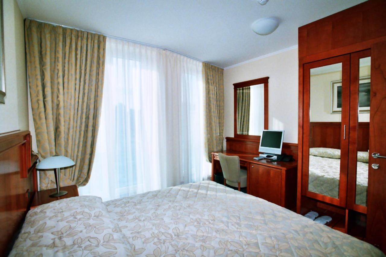 Hotel Savus 슬라본스키브로드 객실 사진